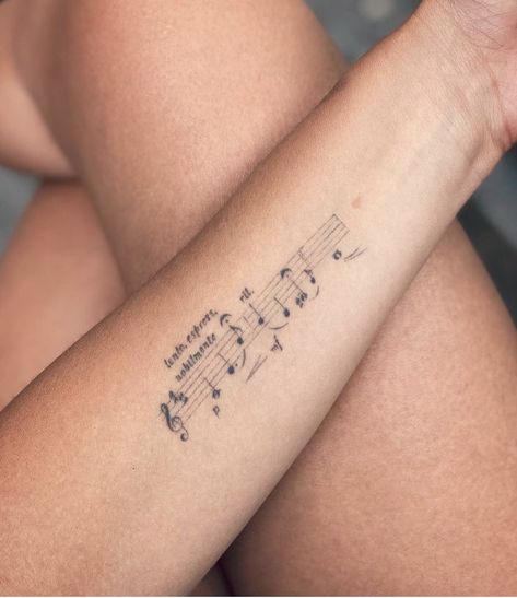 Music Sheet Tattoo, Music Note Tattoo Ideas, Gramophone Tattoo, Sheet Music Tattoo, Microphone Tattoo, Treble Clef Tattoo, Rose Tattoo Stencil, Music Notes Tattoo, Music Note Tattoo