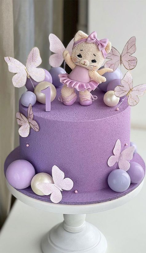 Pretty cake decorating designs we've bookmarked : 1st birthday soft purple cake Cake Designs For Twins, 1st Birthday Cake Designs, Baby 1st Birthday Cake, Birthday Cake Designs, Cake Designs For Girl, Cake Designs For Kids, Purple Cakes Birthday, Butterfly Birthday Cakes