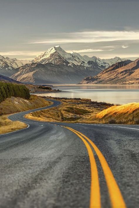 Empty Road, Road Photography, Beautiful Roads, Scenic Roads, Middle Of Nowhere, Winding Road, Open Road, Landscape Photos, Nature Pictures