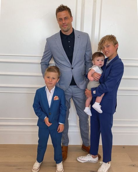 Easter Outfit Men Church, Boys Easter Outfit Ideas, Little Boy Easter Outfit, Easter Boy Outfits, Easter Outfits For Family, Mens Easter Outfit, Boy Church Outfit, Boys Church Outfit, Toddler Boy Easter Outfit