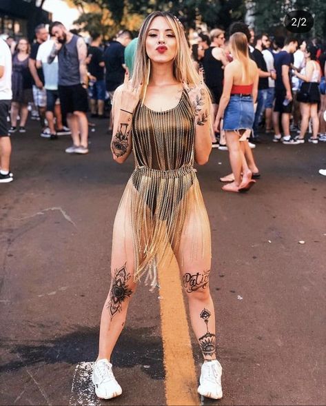 55 Coachella Outfits that'll make you look Bold & Confident - Hike n Dip Modest Rave Outfits, Tomorrowland Outfit, Africa Fashion Woman, Edc Festival, Coachella Outfits, Rave Outfits Edc, Rave Looks, Rave Fits, Festival Outfits Rave