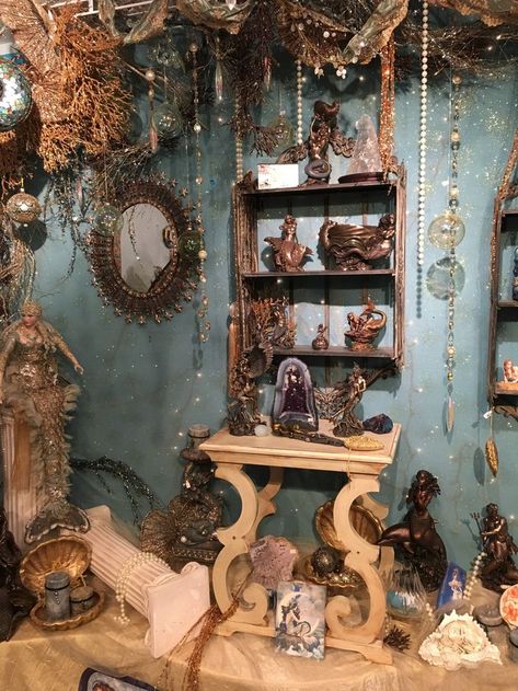 the massive altar at my local witchy shop is SO gorgeous!! ✨💎🌸 Witch Bedrooms, Witchy Bedroom, Witchy Room, Witch Room, Wiccan Decor, Witch Cottage, Witchy Home Decor, Witches Altar, Dekorasi Kamar Tidur