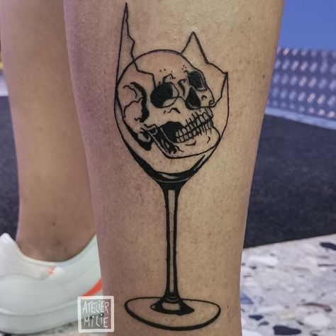 Broken wine glass tattoo, skull tattoo, blackwork, line tattoo, tattooing, tattoo girl, leg tattoo, graphic design, drawing, Atelier Milie, tattoo artist Wine Glass Tattoo, Wine Tattoo, Glass Tattoo, Glasses Tattoo, Broken Bottle, Bottle Tattoo, Cool Aunt, Cool Tattoo, Procreate Drawing