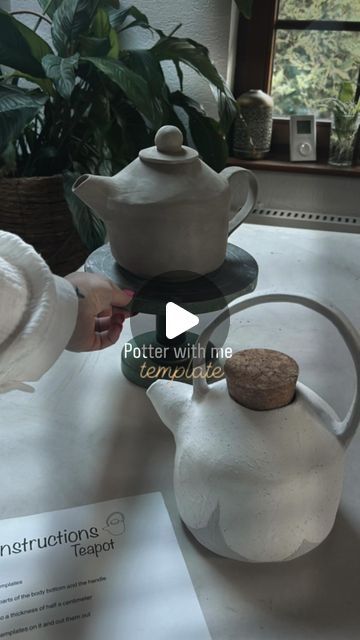 pottery | handbuild | mindfulness on Instagram: "Potter with me 🫖 - teapot 2.0  Template time, you can find it via the link in my bio (only until 17.05.2024)💃🏽💃🏽  Since this was one of my first templates and also one of the more popular ones, I thought I’d bring it back since most of you found this account later on. I’ve made a few adjustments and added a lid. Of course, you can also pottery this the way, with the handle up top or with a cork. 🫶🏼  I hope some of you are happy about this and have fun recreating it. 😊 And feel free to send me pictures anytime; I love seeing your creations.🫶🏼🫶🏼  #pottery #handbuild #handcrafted #clay #ceramics #teapot  #homemade #template" Tea Pot Pottery, Teapots Ceramic, Teapot Pottery, Teapot Ceramic, Pottery Tea Pot, Me Pictures, Throwing Clay, Slab Ceramics, How To Make Clay