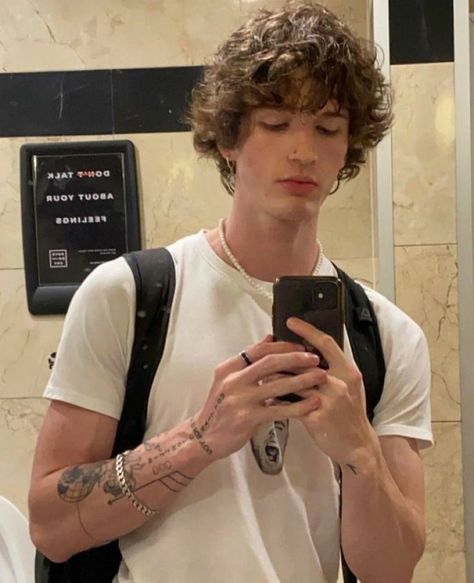 Curly Taper Fade, Custom Sneakers Diy, Mens Hairstyles Thick Hair, Boys With Curly Hair, Boys Long Hairstyles, Curly Hair Men, Streetwear Men Outfits, White Boys, Girly Fashion