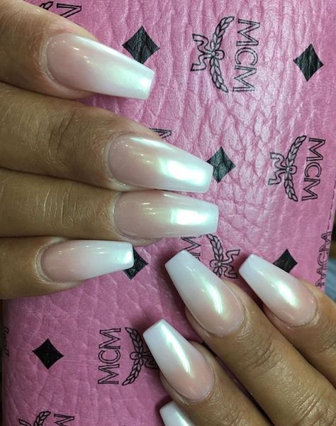 Ombre Nails With Pearls, Pearlescent Ombre Nails, Ombré Pearl Nails, Pearlized Nails, Pink White Pearl Ombre Nails, Peach White Ombre Nails, Ombre Nails, Light Colors, Nail Colors