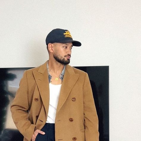 Aaron Duran on Instagram: "Overcoat season is here 

#ralphlauren #aimeleondore #aldcommunity #ootd #fitcheck #fallfashion #styleinspo #mensstreetstyle #menswear #kith #poloralphlauren #streetstyle #vintagefashion #vintagestyling #vancouverfashion #vancity #apc #throwingfits" Vancouver Fashion, Aime Leon Dore, Fashion Casual Outfits, Men Fashion Casual, Men Fashion Casual Outfits, Mens Street Style, Men Fashion, Fashion Casual, Autumn Fashion