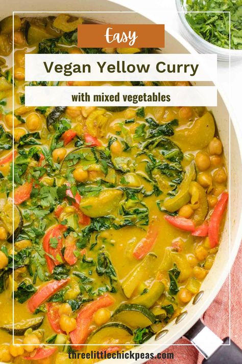 Vegan Yellow Curry, Lentil Dahl, Colorful Veggies, Curry Recipes Easy, Yellow Curry, Chickpea Soup, Coconut Milk Curry, Potato Curry, Chickpea Curry