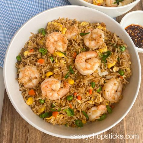 People From Different Countries, Seafood Fried Rice, Geo Board, Desserts Drinks, Shrimp And Eggs, Food Reference, Popular Dishes, Chinese Restaurants, Rice Side