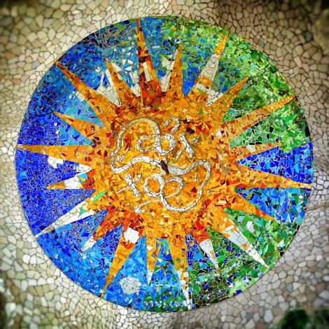 Park Guell. Antoni Gaudi. Barcelona. Spain Antoni Gaudi Mosaic, Star Mosaic, Parque Guell, Gaudi Art, Gaudi Mosaic, Barcelona Gaudi, Antoni Gaudí I Cornet, Parc Guell, Gaudi Architecture