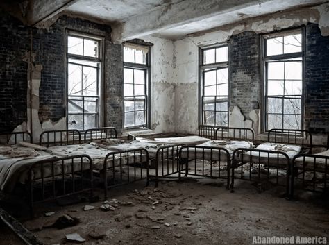 Where is this abandoned hospital located? East Coast Vacation, Abandoned Prisons, Horror Aesthetic, Interstate Highway, Creepy Places, Abandoned Asylums, Abandoned Cities, Abandoned Hospital, Abandoned Castles