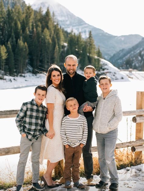 Beige And Grey Family Pictures, Black White And Denim Family Pictures, Neutral And Denim Family Pictures, Black Blue Tan Family Photos, Black Gray Tan White Family Pictures, Black White Denim Family Pictures, Blue Gray Tan Family Photo, Casual Family Photos, Neutral Family Photos