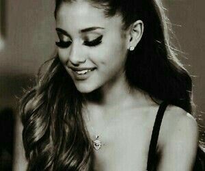 Beautiful ❤ Snapchat - moonlightbae Pin by - @aribombs Honeymoon Avenue, Ariana Grande Outfits, Ariana Grande Cute, Ariana Grande Style, Ariana Grande Wallpaper, Ariana Grande Photoshoot, Ariana Grande Photos, Ariana Grande Pictures, Paris Jackson