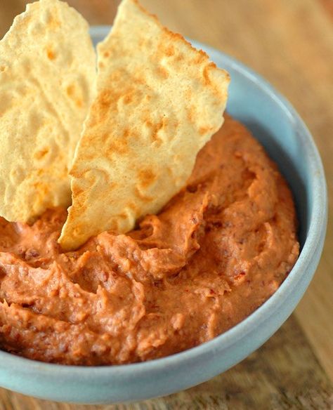 Spicy Kidney Bean Dip - This #recipe by #eatwell101 Labor Day Snacks, Red Bean Dip, Kidney Bean Dip, Recipes With Kidney Beans, Vegetarian Day, Bean Dip Recipes, Kidney Bean, Bean Dip, Cooking Basics