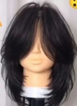 Layered Black Hair Short, Shack Haircut, Wolfcut Hair Medium Straight, Short Hush Haircut, Short Wolf Cut With Bangs Thick Hair, Wolf Cute Hair, Wolf Cut Hair Short Mullet, Wof Cut Hair, Wolfcut Round Face