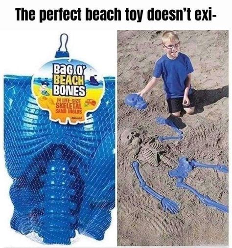 Spooky Beach, Tattoo Skulls, Goth Memes, Beach Toys, Bago, Funny Cute, Dankest Memes, Funny Images, Skull Tattoo