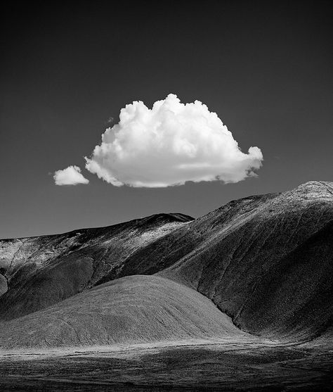 Cloud and Hills, Arizona by Luca Setti, via Flickr Landscape Edging Stone, Arizona Landscape, Landscape Photography Tips, Landscape Edging, Black And White Landscape, Mountain Canvas, Landscape Paintings Acrylic, Landscape Photography Nature, Ansel Adams