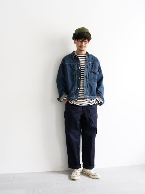 Japan Spring Outfit Men, Japanese Preppy Fashion Men, Japanese Americana Fashion Men, Japan Spring Outfit, Creamy Outfit, Japan Style Outfits, Americana Fashion Men, Japan Men Fashion, Navy Pants Outfit