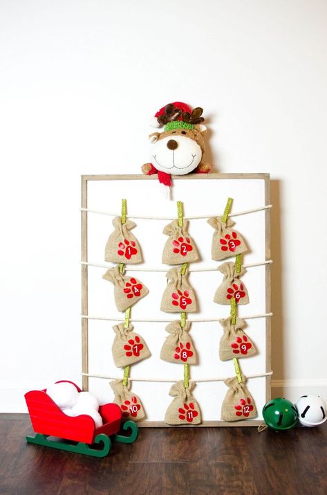 DIY Advent Calendar for Dogs - A Little Craft In Your Day Diy Penguin Ornament, Diy Advent Calendar For Kids, Easy Diy Advent Calendar, Dog Advent Calendar, Advent Calendar For Kids, Advent Calendar Diy, Calendar For Kids, Easy Christmas Ornaments, Penguin Ornaments