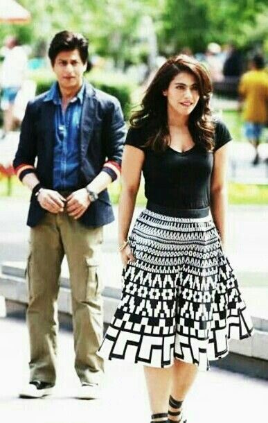 Dilwale ♥ Srk And Kajol, Kajol Dilwale, Dilwale 2015, Kajol Devgan, Bollywood Theme, Indian Movie, Stitching Dresses, Long Kurti Designs, Bollywood Outfits