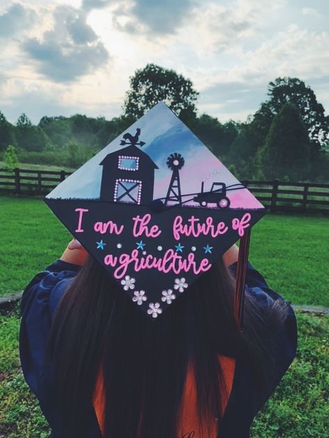 Ag Graduation Cap Ideas, Ffa Graduation Cap Ideas, Cap Decoration Graduation High School Country, Country Graduation Cap Designs, Western Cap Decoration Graduation, Agriculture Graduation Cap Ideas, Ag Graduation Cap, Country Grad Cap Ideas, Agriculture Graduation Cap