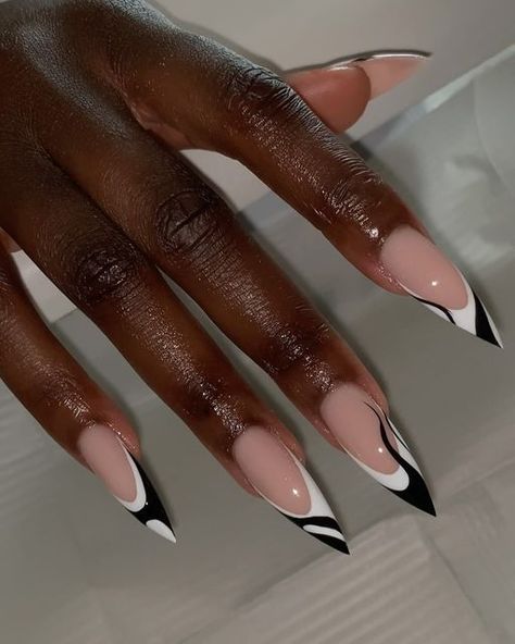 FORMERLY JEN COLEMAN NAILS on Instagram: "#jencolemannails #huesnbl #nailsinaccra #accranails #explore" Nude And Black Nails, Chrome French, Black And White Swirl, French Toes, Pedi Ideas, French Tips, Black Women Art, Mani Pedi, Nude Nails