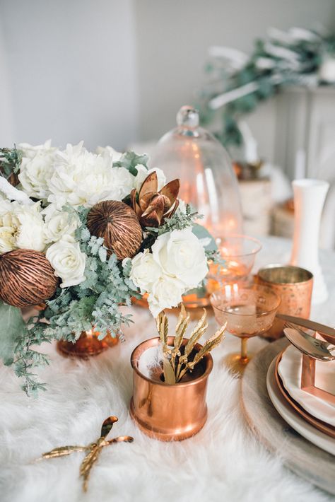 white and copper winter wedding - photo by Singler Photography http://ruffledblog.com/white-and-copper-winter-wedding Copper Wedding Colors, Winter Wedding Color Palette, Copper Christmas, Winter Wedding Photos, Winter Bridal Showers, Metallic Wedding, Winter Wedding Colors, Party Tips, Copper Wedding