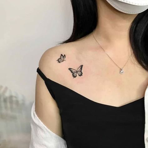 Tattoo Designs Butterflies, Butterfly Tattoo On Clavicle, Clavicle Tattoo Butterfly, Collarbone Butterfly Tattoos For Women, Small Butterfly Tattoo Collar Bone, Tattoo Design Women Arm, Collar Bone Tattoo Butterfly, Collar Tattoos For Women, Butterfly Collarbone Tattoo