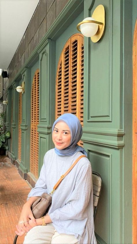 Ootd Dirumah, Tunik Modern, Korean Style Outfit, Outfit Muslim, Casual Korean Style, Outfit Hijab Casual, Ootd Poses, Hijab Simple, Fashion Identity