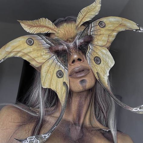 Demon Costume, Gore Makeup, Creepy Halloween Makeup, Flower Makeup, Face Art Makeup, Special Effects Makeup, Crazy Makeup, Luna Moth, Creative Makeup Looks