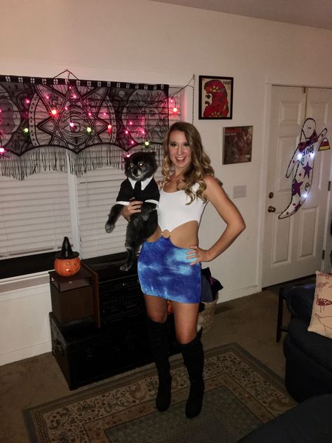 Pretty Woman couples costume: Vivian & Edward; cute dog/owner Halloween costumes lol Vivian Pretty Woman Costume, Pretty Woman Costume Couple, Pretty Woman Halloween Costume, Pretty Woman Halloween, Pretty Woman Costume, Woman Costume, Couples Costume, Halloween 2023, Halloween Inspo