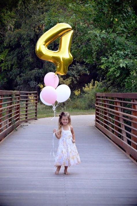 Birthday In Nature Photos, 4 Year Birthday Photoshoot, 4th Birthday Photoshoot Ideas, 4th Birthday Photoshoot, Toddler Birthday Pictures, Birthday Photoshoot Ideas Outdoor, 4th Birthday Pictures, 3rd Birthday Pictures, Birthday Photoshoot Ideas Boys