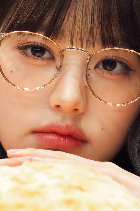 Wonyoung Close Up, Shes Perfect, Cute Makeup Looks, Vintage Makeup, Vintage Grunge, Ethereal Beauty, Cute Makeup, Korean Beauty, Fashion Details