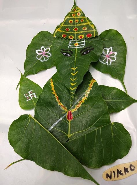 Leaf Ganesha Green Diwali Board Decoration, Ganesha With Leaves, Leaf Ganesha Leaves, Flower Ganesha, Leaf Toran, Leaf Ganesha, Leaf Crafts Kids, Christmas Cards Handmade Diy, Eco Friendly Ganpati Decoration