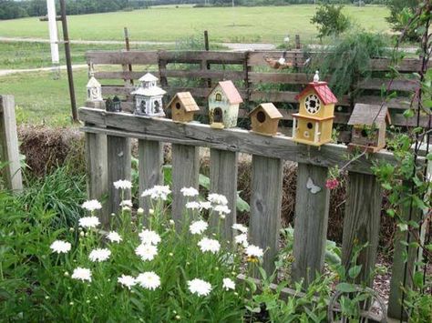 Birdhouse Ideas, Garden Birdhouses, Rustic Birdhouse, Unique Bird Houses, Bird House Kits, Birdhouse Designs, Decorative Bird Houses, Bird Houses Diy, Garden Cottage