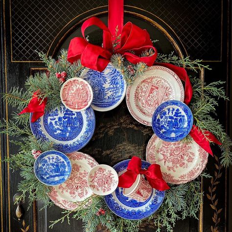 Suzanne Zingg on Instagram: “The tutorial on these plate wreaths is now up on my blog. If you are interested I’d love for you to come stop by. Link in bio . . .…” Plate Hangers Diy, Blue And White Plate Wreath, Plate Wreath Diy, Chinoiserie Wreath, Plate Wreaths, Plate Wreath, Couronne Diy, Christmas Antique, Fun Plates