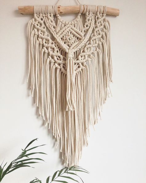 Diy Easy Macrame, Layered Macrame Wall Hanging, Easy Macrame Wall Hanging, Diy Macrame Tutorial, Macrame Earrings Tutorial, Diy Macrame Wall Hanging, Macrame Wall Hanging Tutorial, Boho Macrame Wall Hanging, Macrame Tapestry