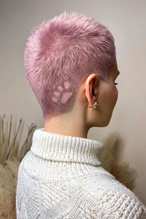 Alt Hair Styles, Shaved Head Styles, Buzzed Hair Women, Alt Hair, Buzz Cut Women, Buzz Cut Hairstyles, Sunset Hair, Undercut Long Hair, Buzzed Hair