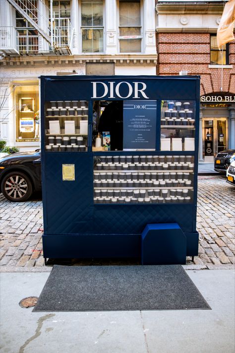 Dior Branded Coffee Cart | Experiential Vehicles Holiday Experiential Marketing, Luxury Pop Up Store, Brand Activations & Experiential Marketing, Beauty Activation, Activation Campaign, Champaign Bar, Dior Coffee, Fragrance Retail, Coffee Kiosk