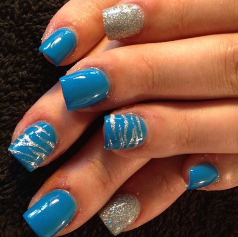 Detroit Lions Nails Ideas, Silver And Blue Nails Ideas, Detroit Lions Nails, Accent Acrylic Nails, Stylish Nails Blue, Lion Nails, Flared Nails, Sports Nails, Blue Gel Nails