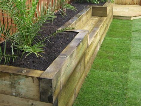 Bench set into sleeper raised bed Railway Sleepers Garden, Sleepers In Garden, Railway Sleepers, Raised Flower Beds, Have Inspiration, Built In Bench, Raised Bed, Garden Bed, Wooden Garden