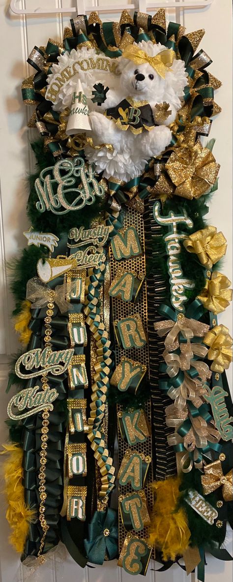 Homecoming Mum For Seniors, Cheer Mum Ideas, Cheer Homecoming Mums Ideas, Green And Gold Homecoming Mums, Green And Gold Mums Homecoming, Green And White Mums Homecoming, Freshman Homecoming Mum, Big Mums Homecoming, Green Mums Homecoming