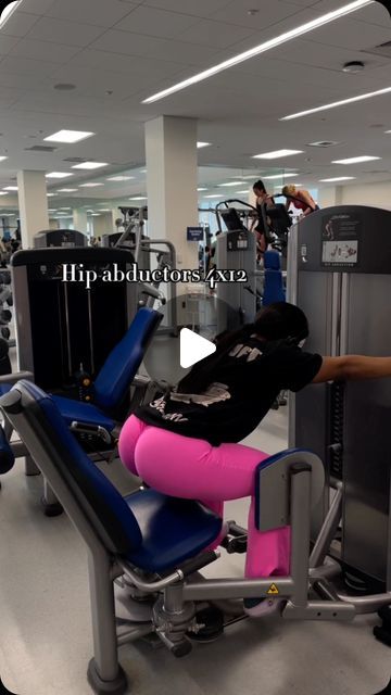 weightloss | Women fitness | Bikni body on Instagram: "From 2022 ( first vid) to 2024(2nd). It took me about 4-5 consistent months to see results these are the exercises that helped . It is very much possible to fill the hip dip muscles!🥰

Hip dips are the inward curves along the side of your body, below the hip bone. Yes, working out can help fill in hip dips muscles. Focusing on exercises that target the (gluteus medius), as well as other surrounding muscles, can help build muscle in the area, potentially reducing the appearance of hip dips.

Consistency in training, along with a balanced diet, can help achieve the best results tailored to your body type and goals :) follow these exercises" Fill In Hip Dips, Hip Dips Before And After, Hips Dips Before And After, Hip Dip Exercises, Hip Extension Exercise, Dip Workout, Hip Bone, Gluteus Medius, Hips Dips