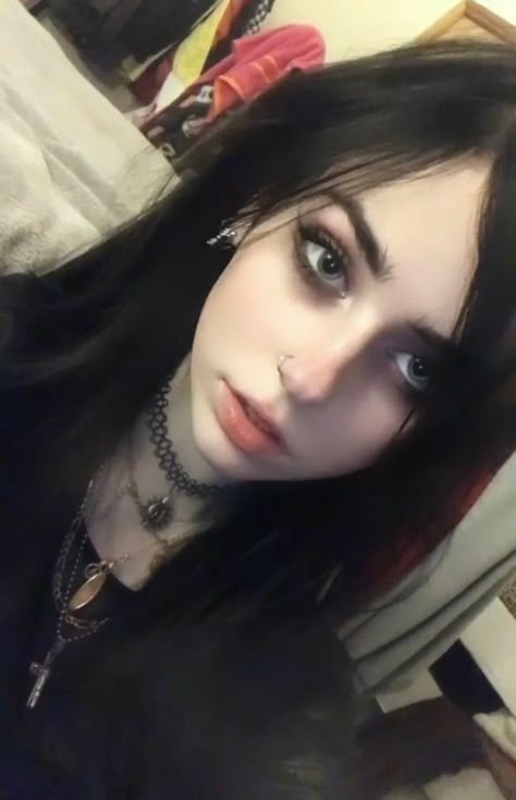 Pretty Poison, Alt Makeup, Swag Makeup, Smink Inspiration, Alt Girls, Emo Makeup, Dope Makeup, Alternative Makeup, Edgy Makeup