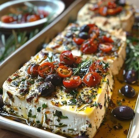 Baked Feta with Olives & Sun-Dried Tomatoes – Naomi's Recipes Baked Feta With Olives And Sundried Tomatoes, Baked Feta With Olives, Feta With Olives, Feta Bake, Marinated Cheese, Recipe Printable, Cheese Spreads, Goat Cheese Appetizer, Baked Goat Cheese