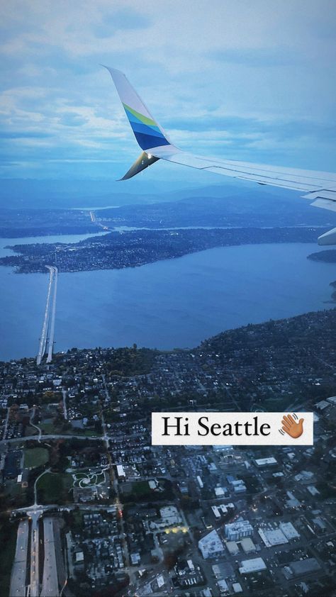 Seattle Airport Aesthetic, Seattle Washington Aesthetic, Washington Dulles International Airport, Seattle Airport, Flight Airplane, Usa Life, Seattle Trip, 2025 Goals, Outfit Rock