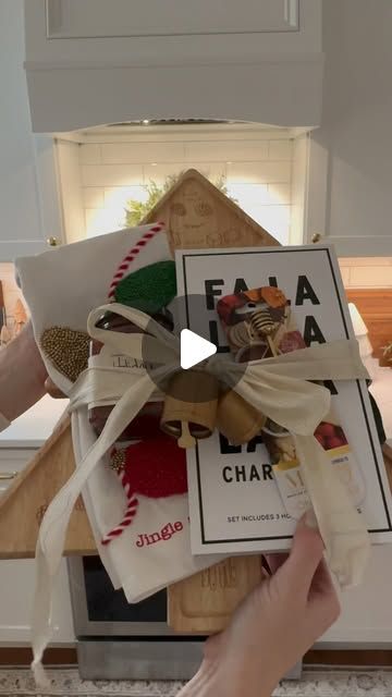 Amanda Albrecht your Real Estate Bestiee on Instagram: "A gift for the new homeowner ✨

Holiday hosting is here and this gift is perfect for anyone who loves to host or a new homeowner to enjoy in their new kitchen! Charcuterie Tree board is so fun it shows you where to put everything and takes the guess work out of assembling a cute board! 

Comment GIFT below to shop or head to stories! 

Tis the season! 
.
.
.
#giftideas #christmasgifts #hostessgifts #holidayhosting #realtor #realtorcommunity #sellingthesuburbs #realtorgifts #housewarminggift #housewarming #holidayhome #holidayhosting" Charcuterie Tree, Holiday Hosting, Realtor Gifts, New Homeowner, Hostess Gifts, Tis The Season, New Kitchen, Work Out, Holiday Home