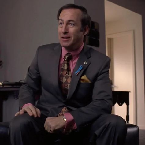 Better Call Saul Suits, Better Call Saul Costume, Saul Goodman Costume, Grey And Pink Suit, Walking Bad, Jimmy Mcgill, Bob Odenkirk, Vince Gilligan, Saul Goodman