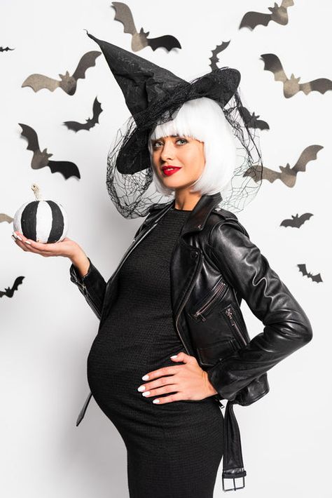 5 Themed Events for Your Boutique to Host this Season. Pregnant Witch Costume, Homer Simpson Costume, Halloween Costumes Pregnant Women, Maternity Halloween Costume, Simpsons Costumes, Maternity Halloween, Best Diy Halloween Costumes, Pregnancy Costumes, Pregnant Halloween Costumes