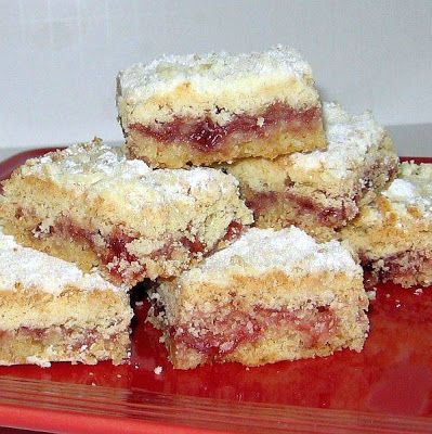 Auraea Sunshine Bake Shoppe: Hungarian Shortbread Recipe - Omlos Teasutemeny Leftover Egg Whites Recipes, Hungarian Cookies, Short Pastry, Hungarian Desserts, Hungarian Cuisine, Shortbread Recipe, Bulgarian Recipes, Shortbread Recipes, Hungarian Recipes